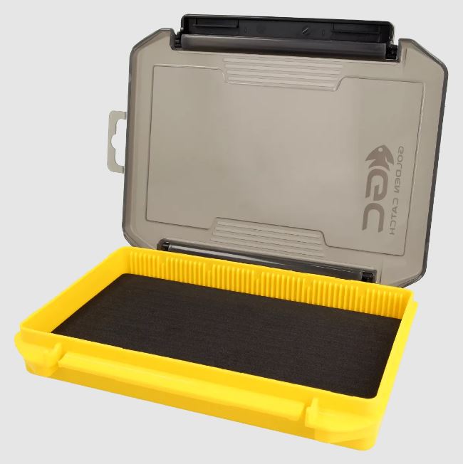 Scatola-tackle-box-golden-catch-lure-case-double-lock-lc-2015f-yellow-open-lurefishing-planet-negozio-pesca-online-fishing-shop-pescare.