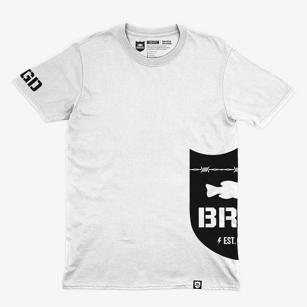 Abbigliamento-t-shirt-maglia-manica-corta-bass-brigade-side-shield-tee-white-lurefishing-planet.