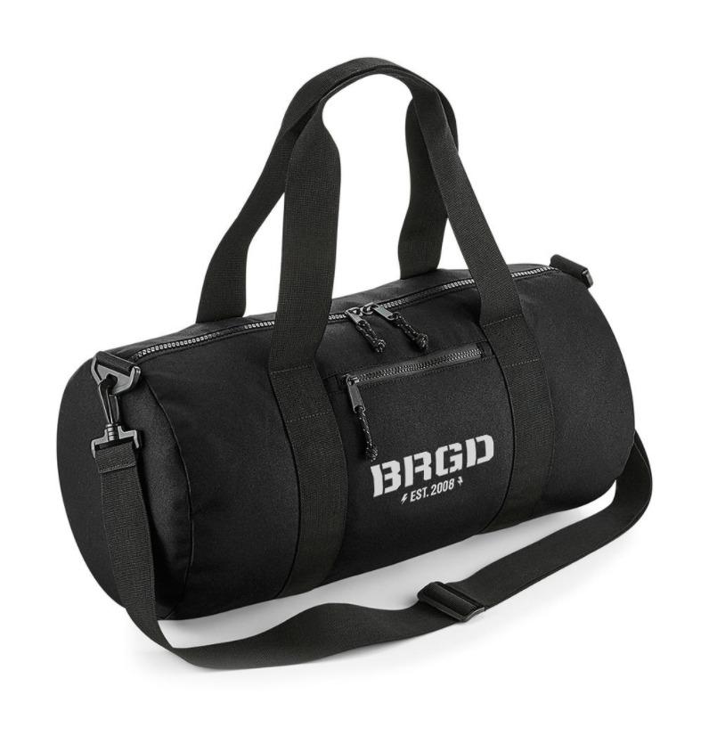 Borsa-tracolla-bag-soft-abbigliamento-bass-brigade-the-water-is-my-stadium-military-bag-black-lurefishing-planet.